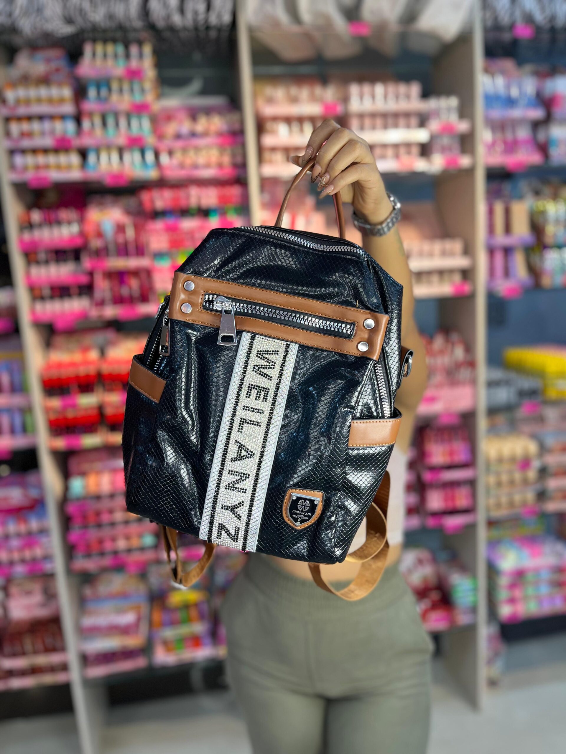 3e127aae-0858-41c9-afef-ab2aa3dc28c2